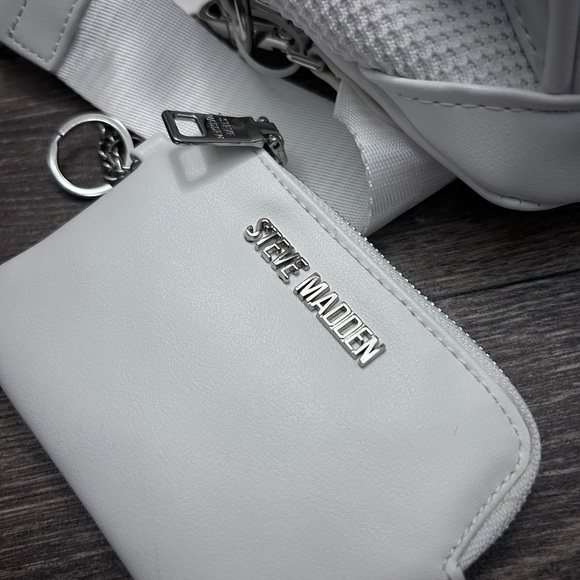 Steve Madden Plus Size White Cross Body/Fanny Pack w/ Coin Purse – NWOT - Picture 5 of 6